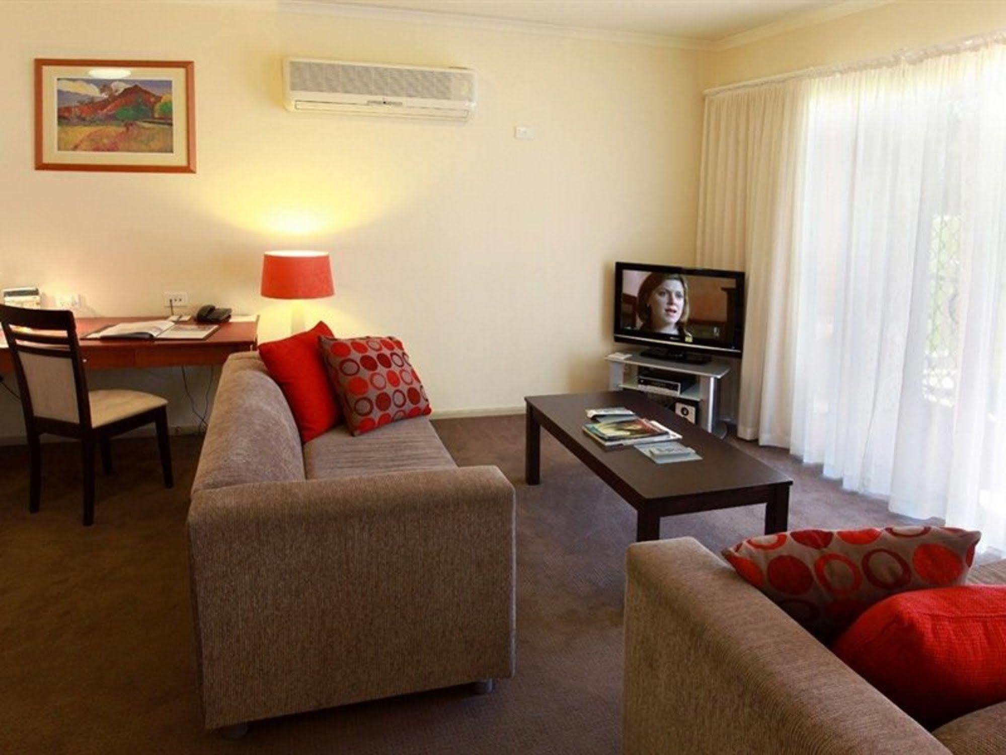 Quest Tamworth Aparthotel Exterior foto